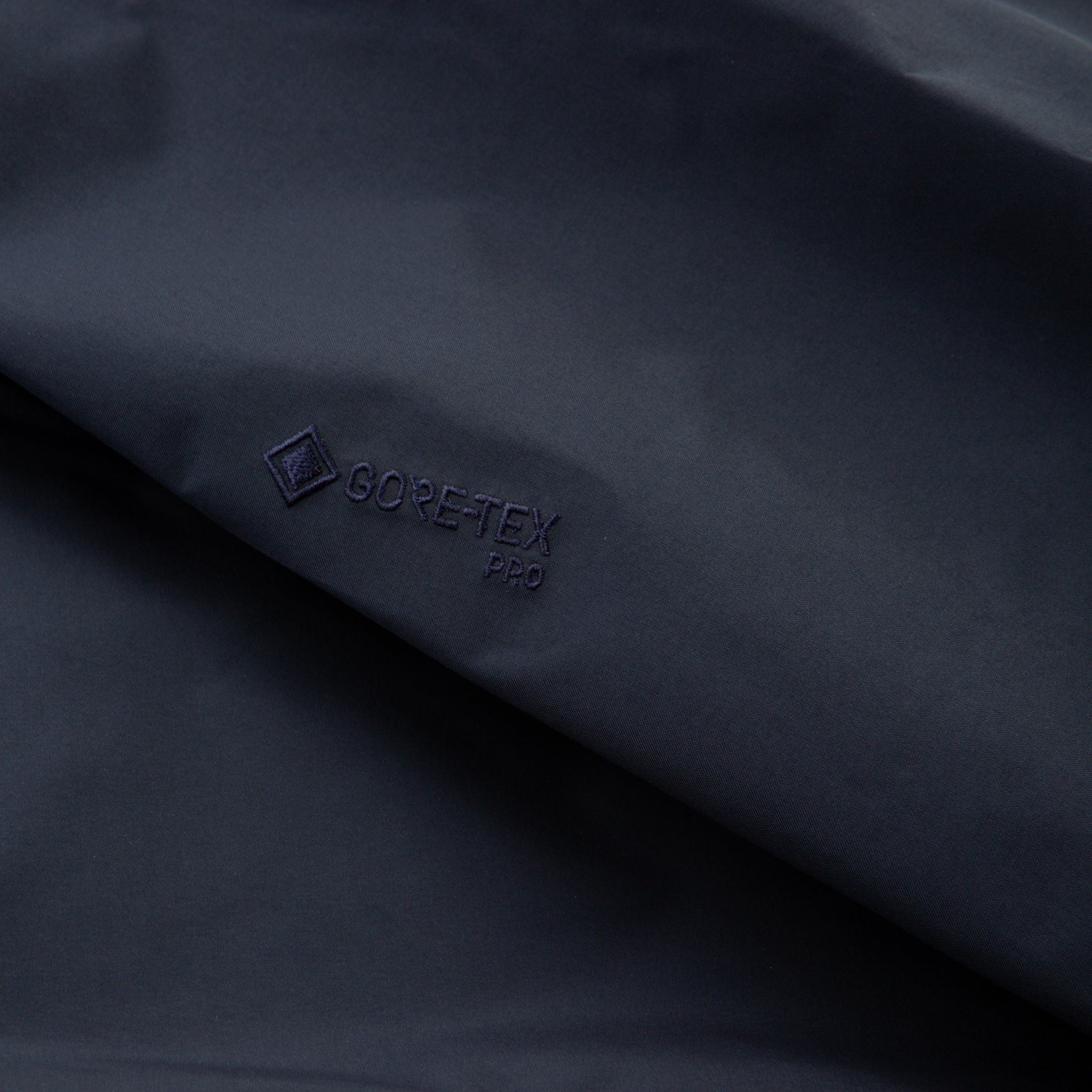 210000040416-arcteryx-m_beta_ar_jacket-blue-d3